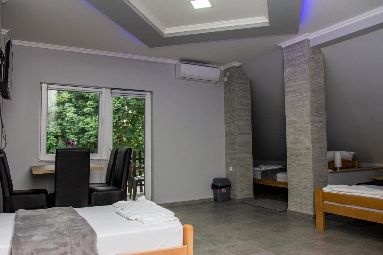 Feher Akac Guest House Palić Eksteriør billede